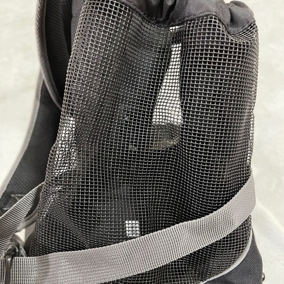 NEW Pet Backpack Carrier (medium) & Pet Umbrella - Picture 8 of 13